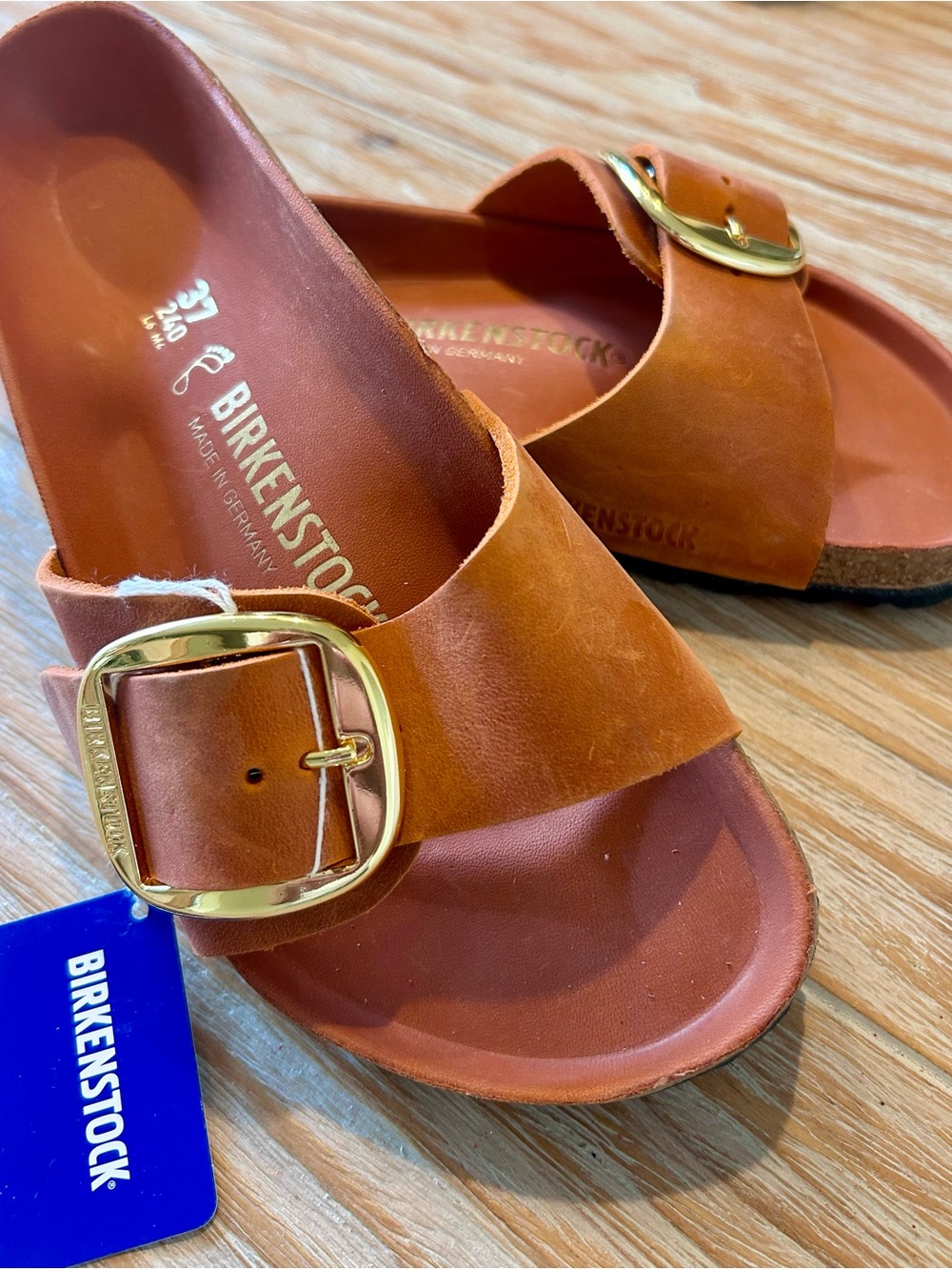 Birkenstock - NWT - Madrid Big Buckle
Oiled leather in Burnt Orange (Size 37)